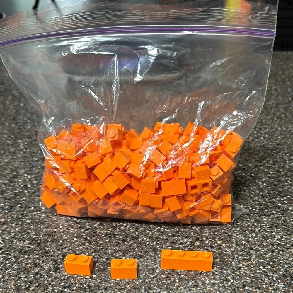 PRE OWNED LEGO PARTS - BRIGHT ORANGE BRICK 1 x 1 - No 3005 QTY 349